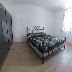 https://marie-1.hotelinzadar.com